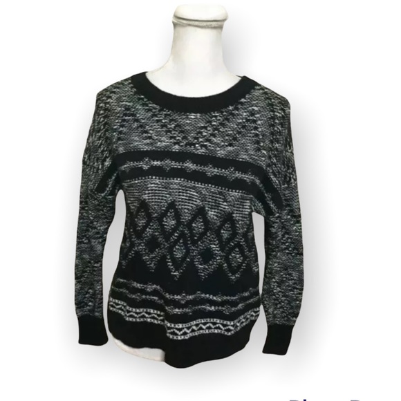 Lucky Brand Sweaters - Lucky Brand Women’s Sweater Pullover S black White